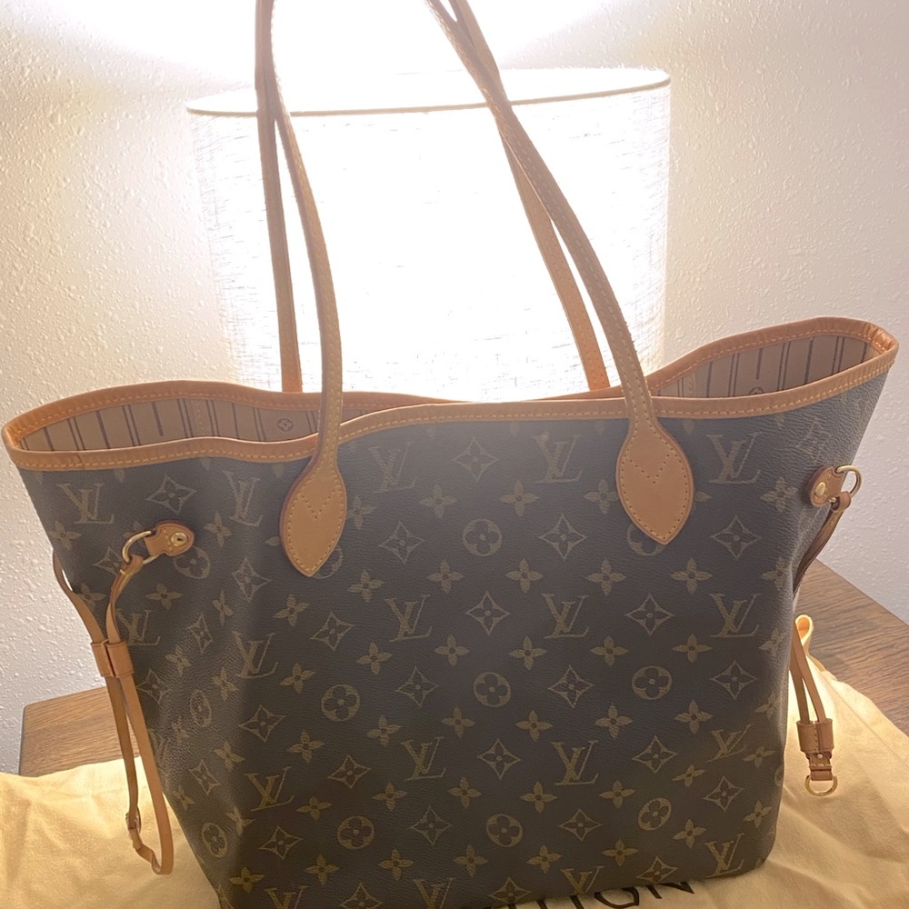 Louis Vuitton Neverfull MM
